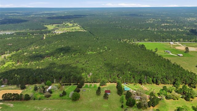 872 Four Notch Road, Huntsville, TX 77340