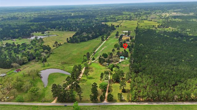 872 Four Notch Road, Huntsville, TX 77340