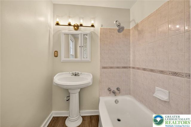 1740 Butztown Road, Bethlehem City, PA 18017