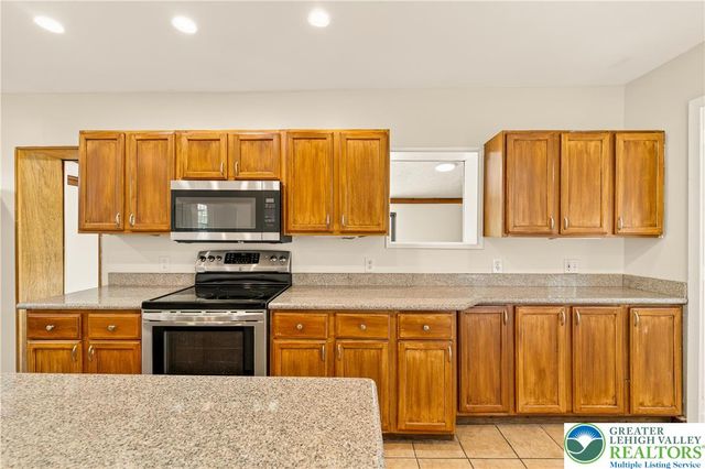 1740 Butztown Road, Bethlehem City, PA 18017