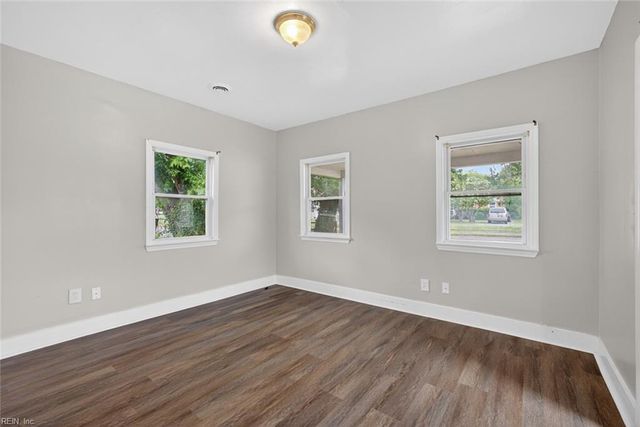 1108 N Mallory ST, Hampton, VA 23663