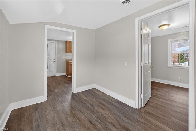 1108 N Mallory ST, Hampton, VA 23663