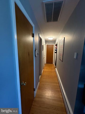 605 UNION MILL RD, Mount Laurel, NJ 08054