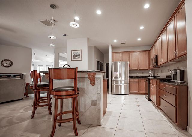 527 SAND WEDGE LOOP, Apopka, FL 32712