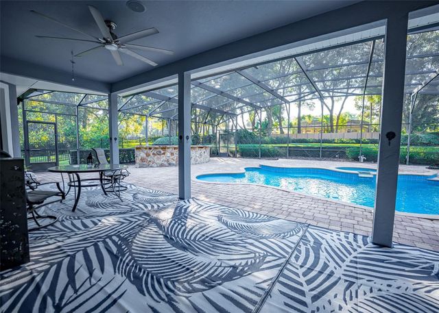 527 SAND WEDGE LOOP, Apopka, FL 32712