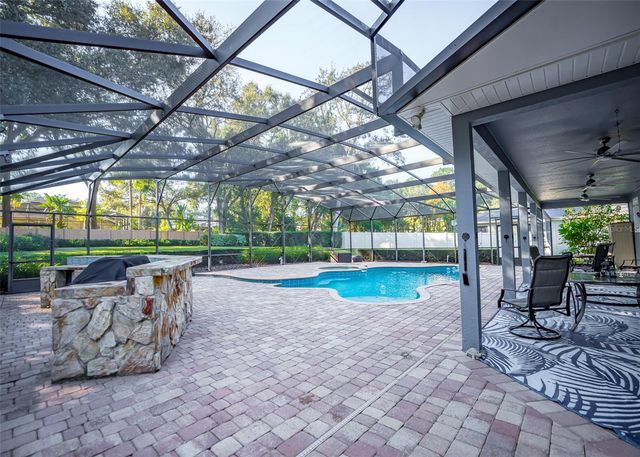 527 SAND WEDGE LOOP, Apopka, FL 32712