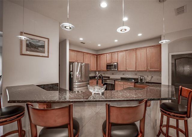 527 SAND WEDGE LOOP, Apopka, FL 32712