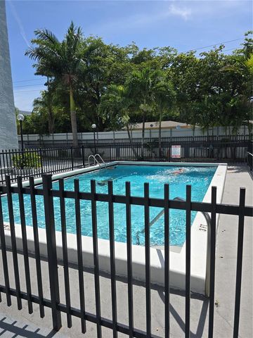 13500 NE 3rd Court 416, North Miami, FL 33161