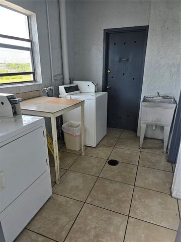 13500 NE 3rd Court 416, North Miami, FL 33161