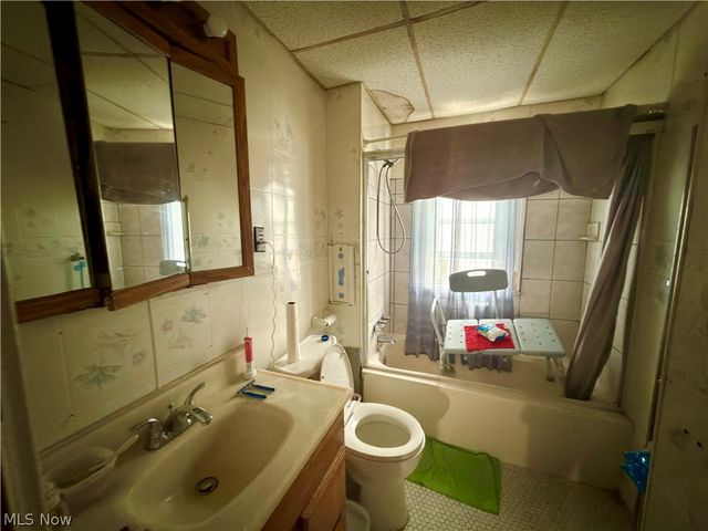 3942 E 121st Street, Cleveland, OH 44105