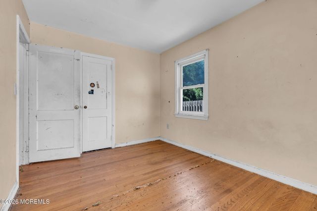 22 Rumson Place, Little Silver, NJ 07739