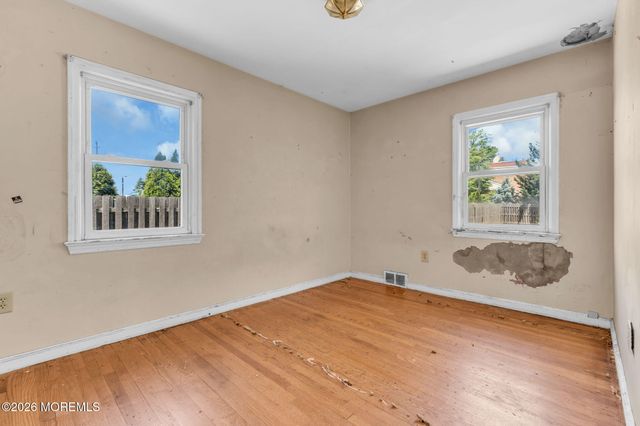 22 Rumson Place, Little Silver, NJ 07739