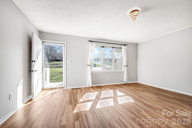 28 Westview Lane, Weaverville, NC 28787