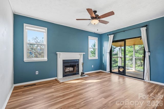 28 Westview Lane, Weaverville, NC 28787