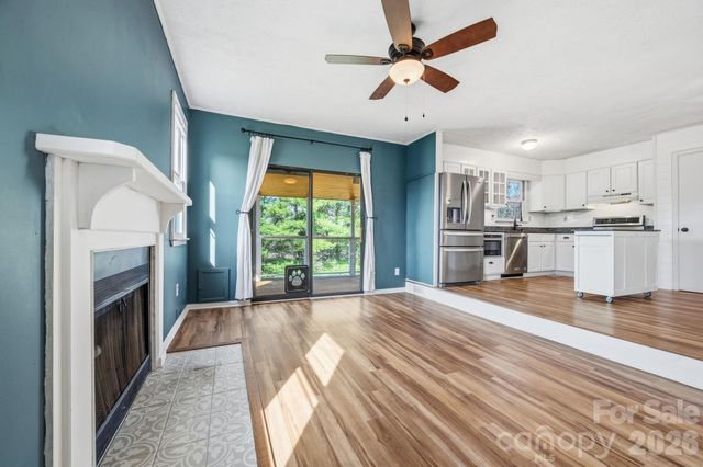 28 Westview Lane, Weaverville, NC 28787