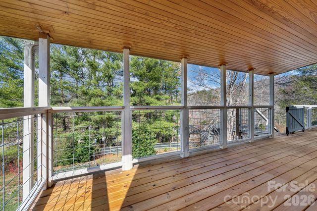 28 Westview Lane, Weaverville, NC 28787