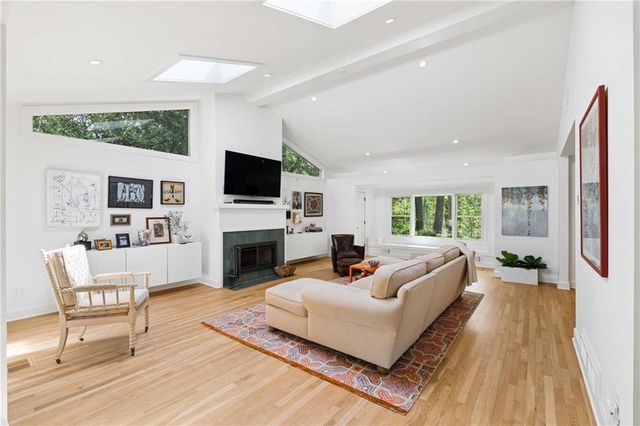 2014 N Ponce De Leon Avenue NE, Atlanta, GA 30307