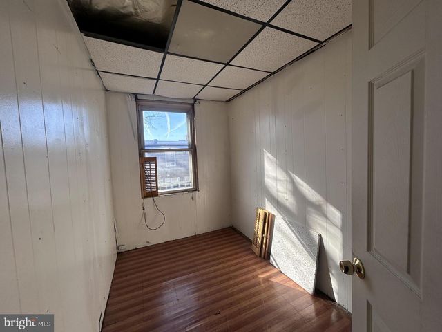 2612 S ROBINSON ST, Philadelphia, PA 19142