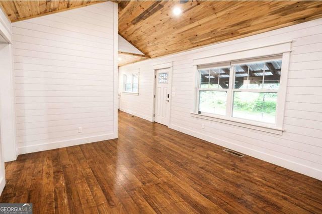 2087 Chatsworth Highway, Ellijay, GA 30540