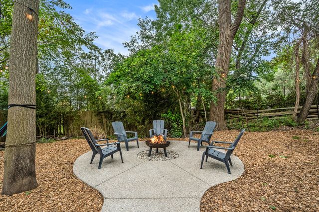 3220 Lakeshore Drive, Muskegon, MI 49441
