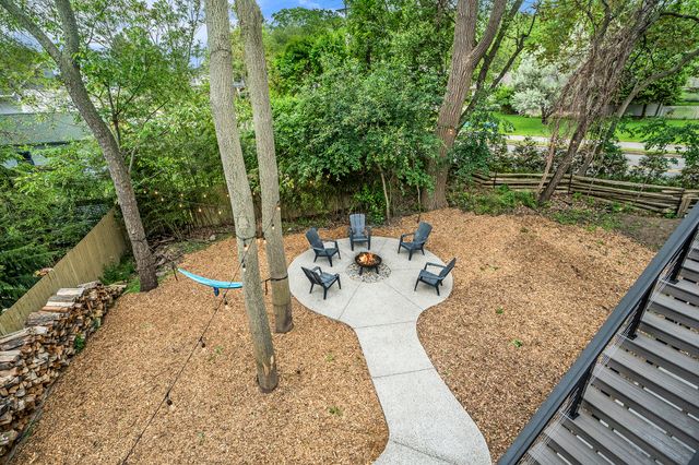 3220 Lakeshore Drive, Muskegon, MI 49441