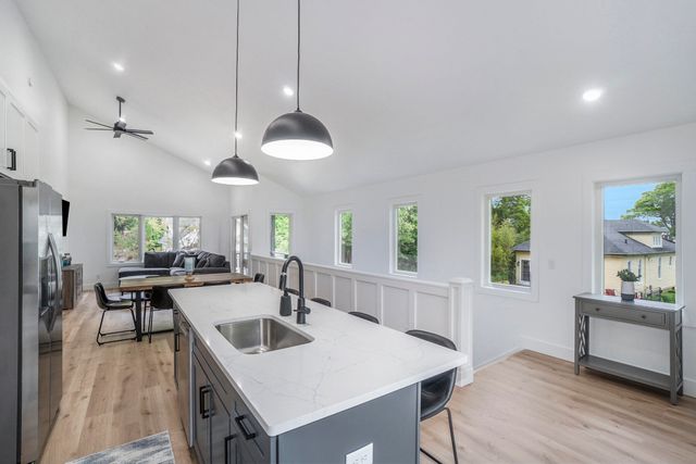 3220 Lakeshore Drive, Muskegon, MI 49441