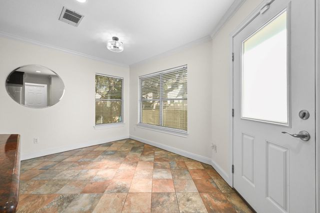 8106 Evadean CIR, Austin, TX 78745