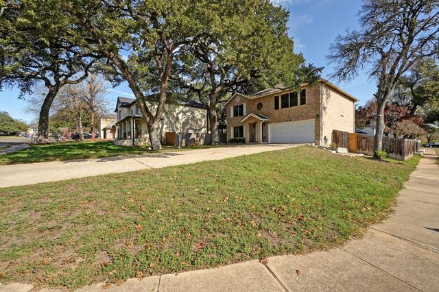 8106 Evadean CIR, Austin, TX 78745
