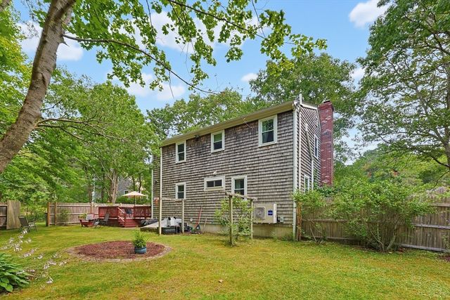 12 Cutter Dr, Plymouth, MA 02360