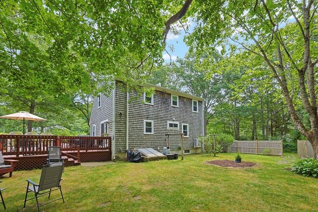 12 Cutter Dr, Plymouth, MA 02360
