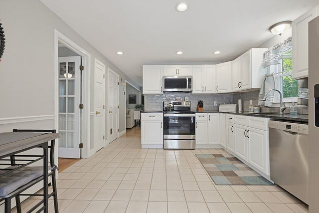 12 Cutter Dr, Plymouth, MA 02360