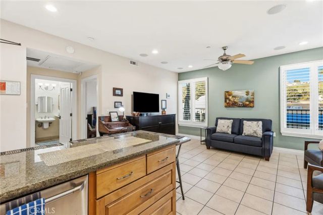 911 Price Street 5, Pismo Beach, CA 93449