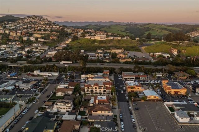 911 Price Street 5, Pismo Beach, CA 93449