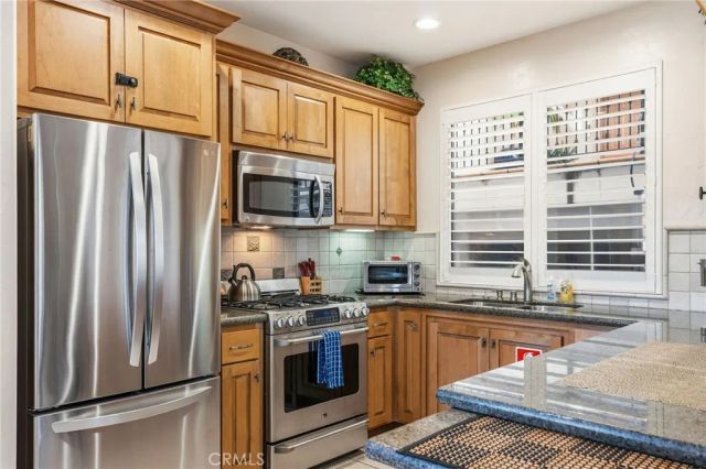 911 Price Street 5, Pismo Beach, CA 93449