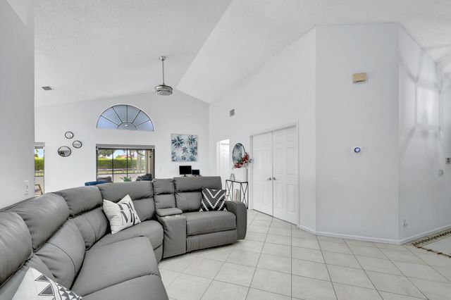 8071 Popash Court, Boynton Beach, FL 33472
