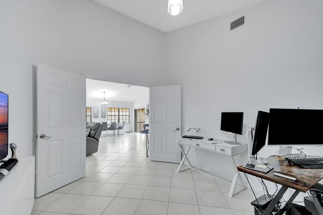 8071 Popash Court, Boynton Beach, FL 33472