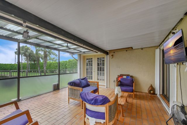 8071 Popash Court, Boynton Beach, FL 33472