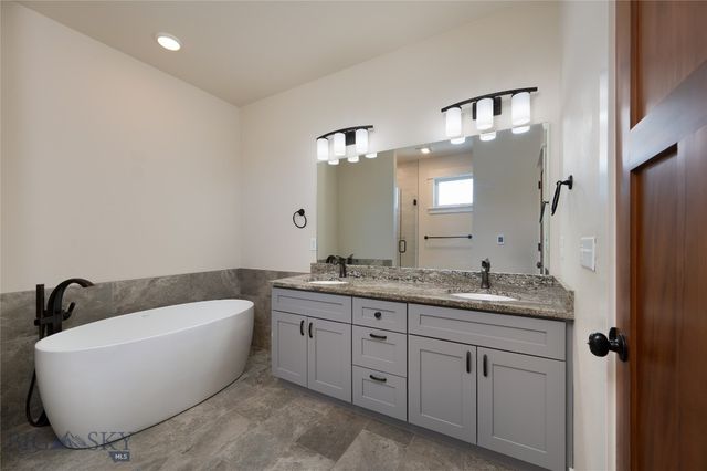 1697 Ryun Sun Way, Bozeman, MT 59718