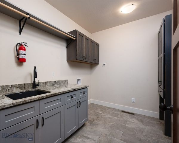 1697 Ryun Sun Way, Bozeman, MT 59718