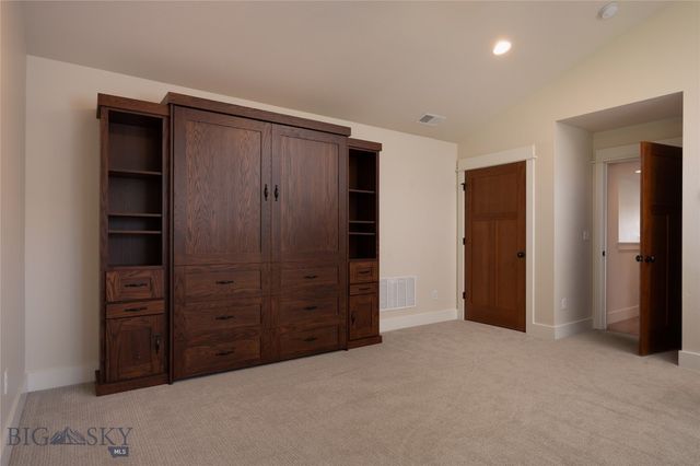1697 Ryun Sun Way, Bozeman, MT 59718