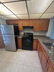20725 NE 8th Ct 106-11, Miami, FL 33179