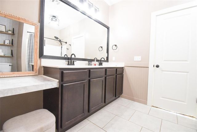 14375 Meadow Ridge Lane, Edmond, OK 73025