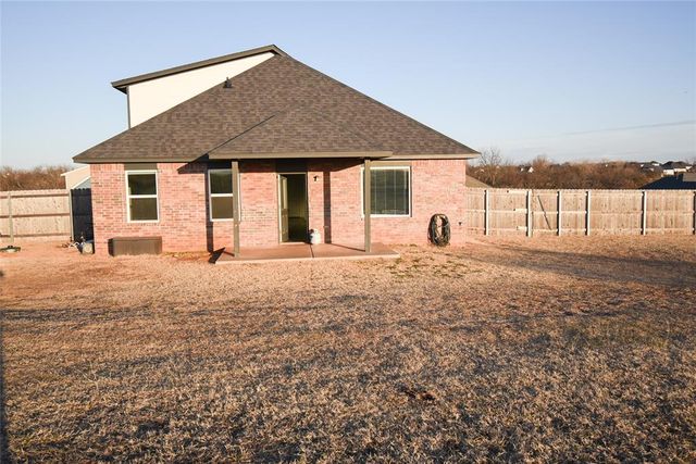 14375 Meadow Ridge Lane, Edmond, OK 73025