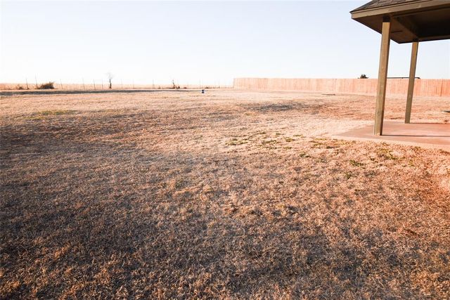 14375 Meadow Ridge Lane, Edmond, OK 73025