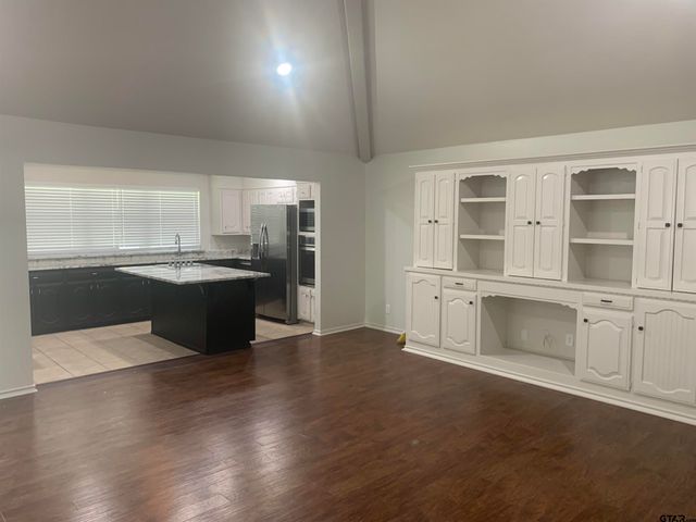 614 Woodland Hills, Tyler, TX 75701