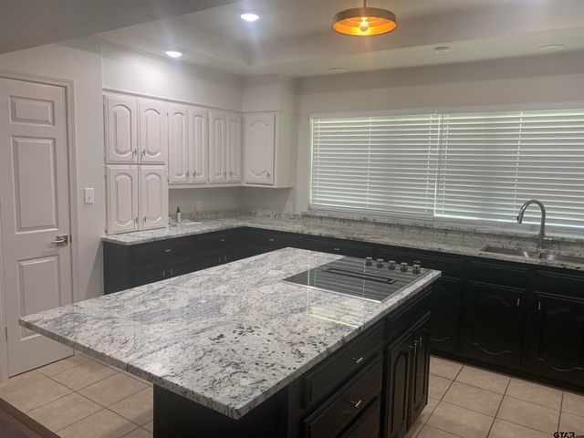 614 Woodland Hills, Tyler, TX 75701