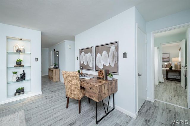 9738 Crestwick Drive, Sunset Hills, MO 63128