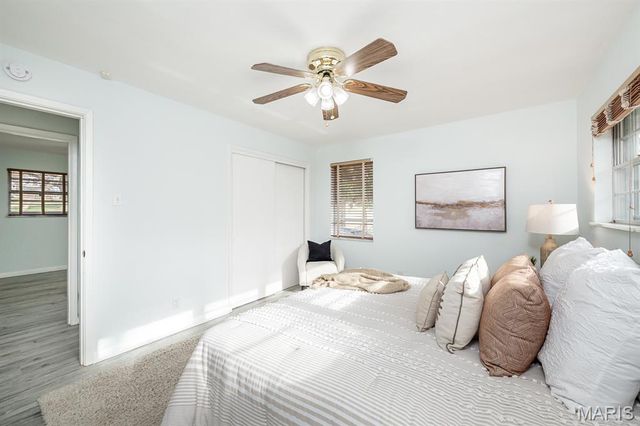 9738 Crestwick Drive, Sunset Hills, MO 63128