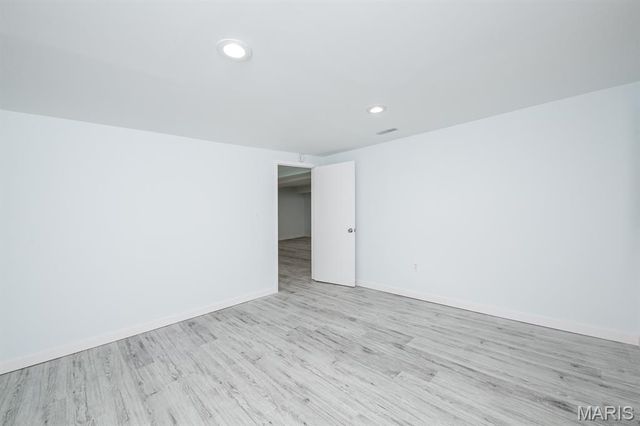 9738 Crestwick Drive, Sunset Hills, MO 63128