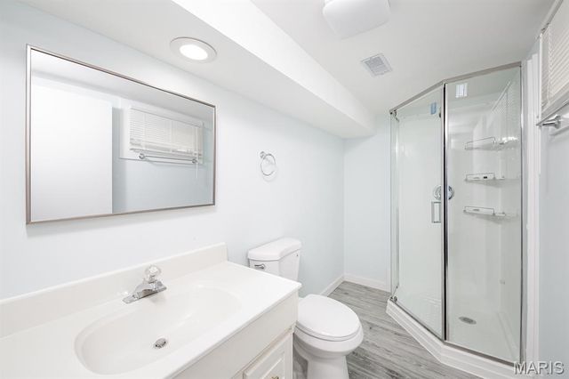 9738 Crestwick Drive, Sunset Hills, MO 63128